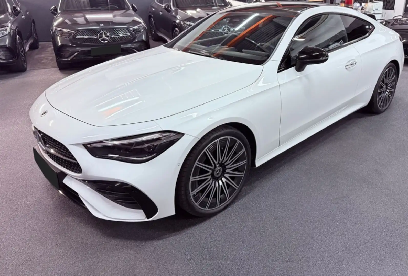 Mercedes-Benz CLE 200 200 Coupé AMG Line Advanced Plus Bianco - 2