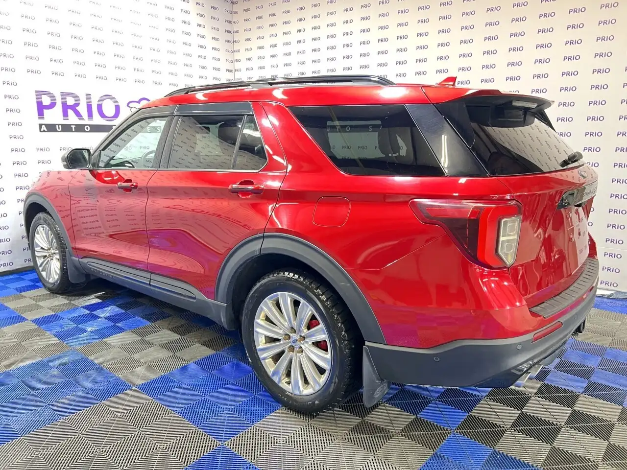Ford Explorer снимка Ford Explorer