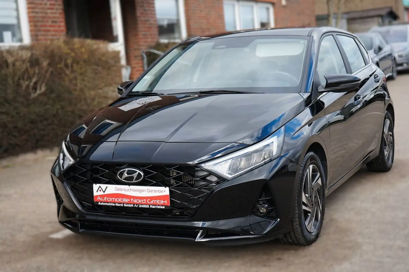 Hyundai i20 Trend Style*Service Neu*Hu Au Neu Schwarz - 1