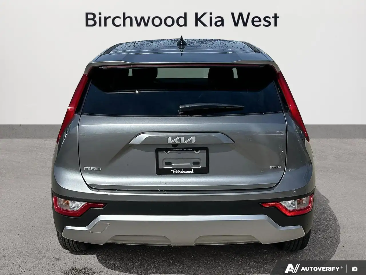 Kia Niro снимка Kia Niro