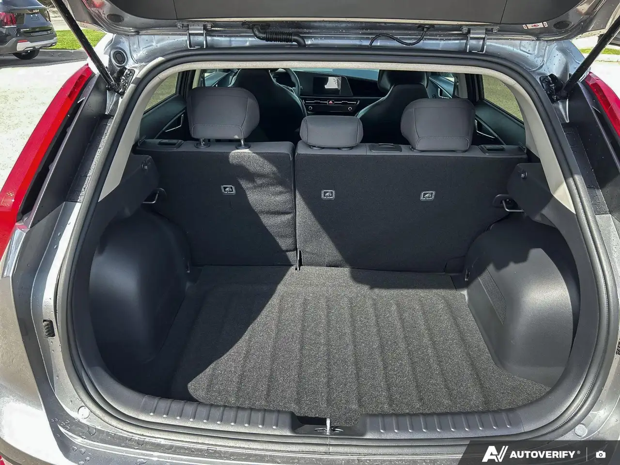 Kia Niro снимка Kia Niro