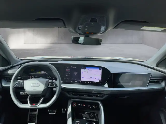 Audi Q5 view 11