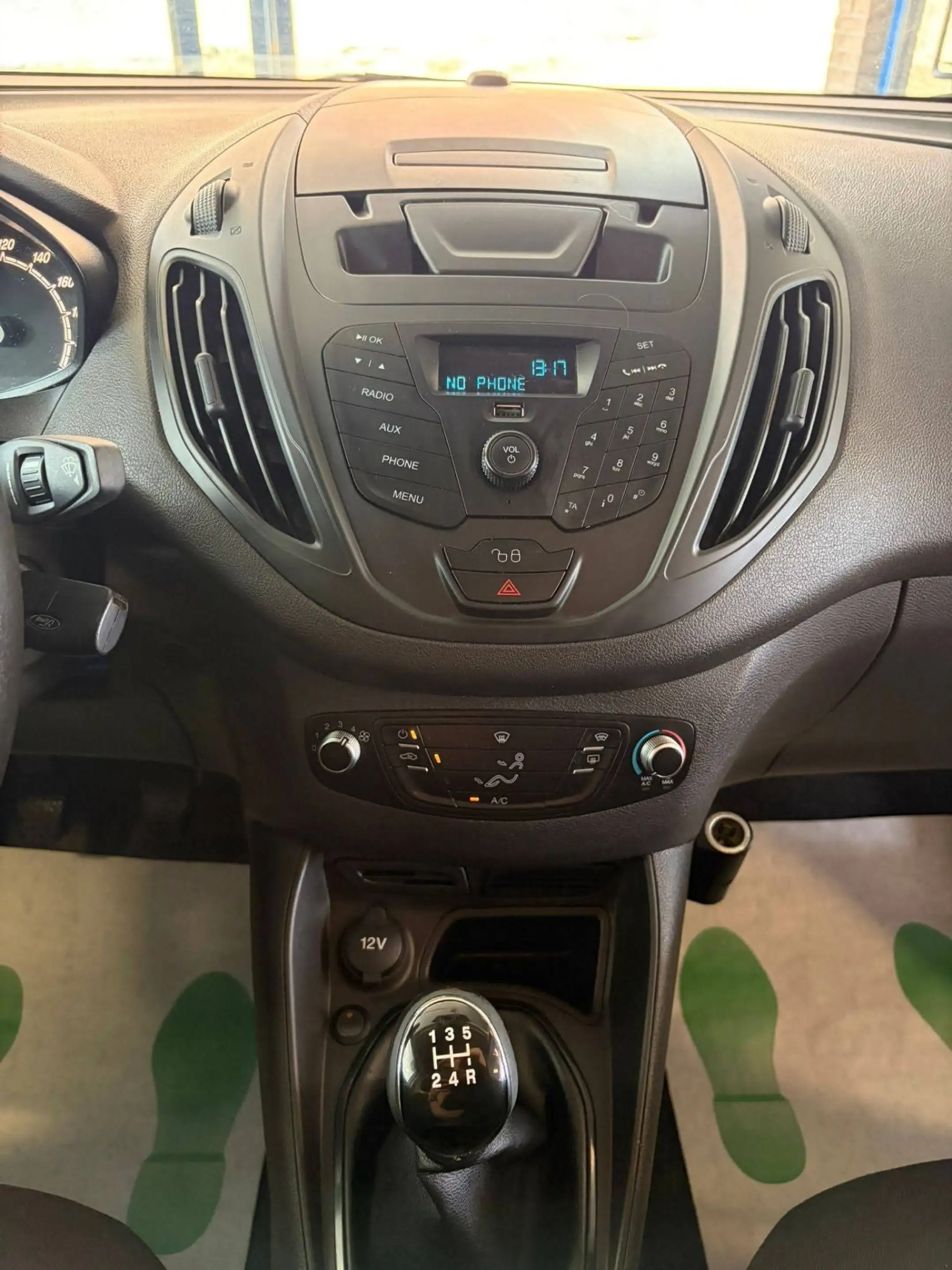 Ford Transit Courier UTILITAIRE GARANTIE 1 AN — photo 8