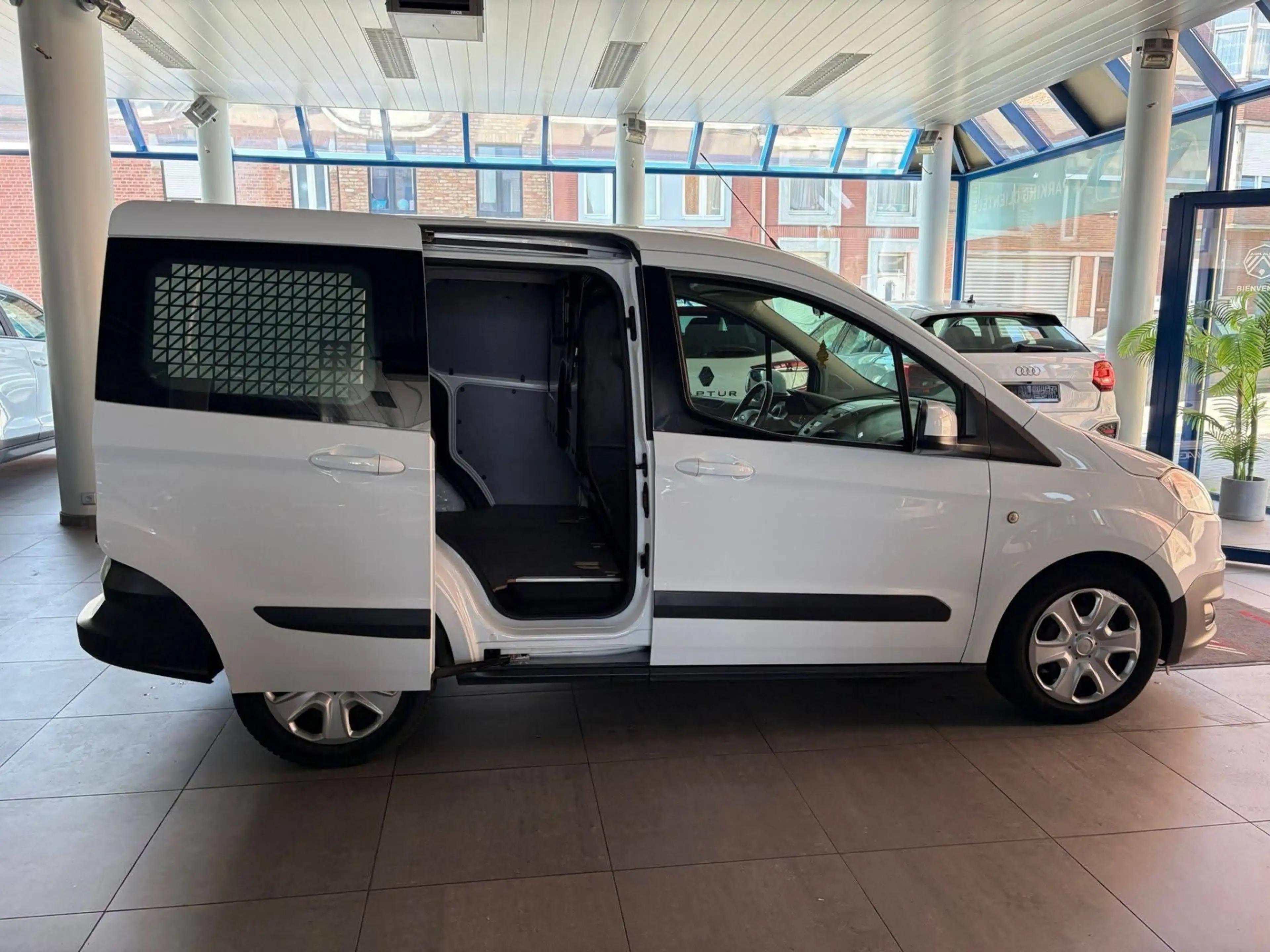 Ford Transit Courier UTILITAIRE GARANTIE 1 AN — photo 15