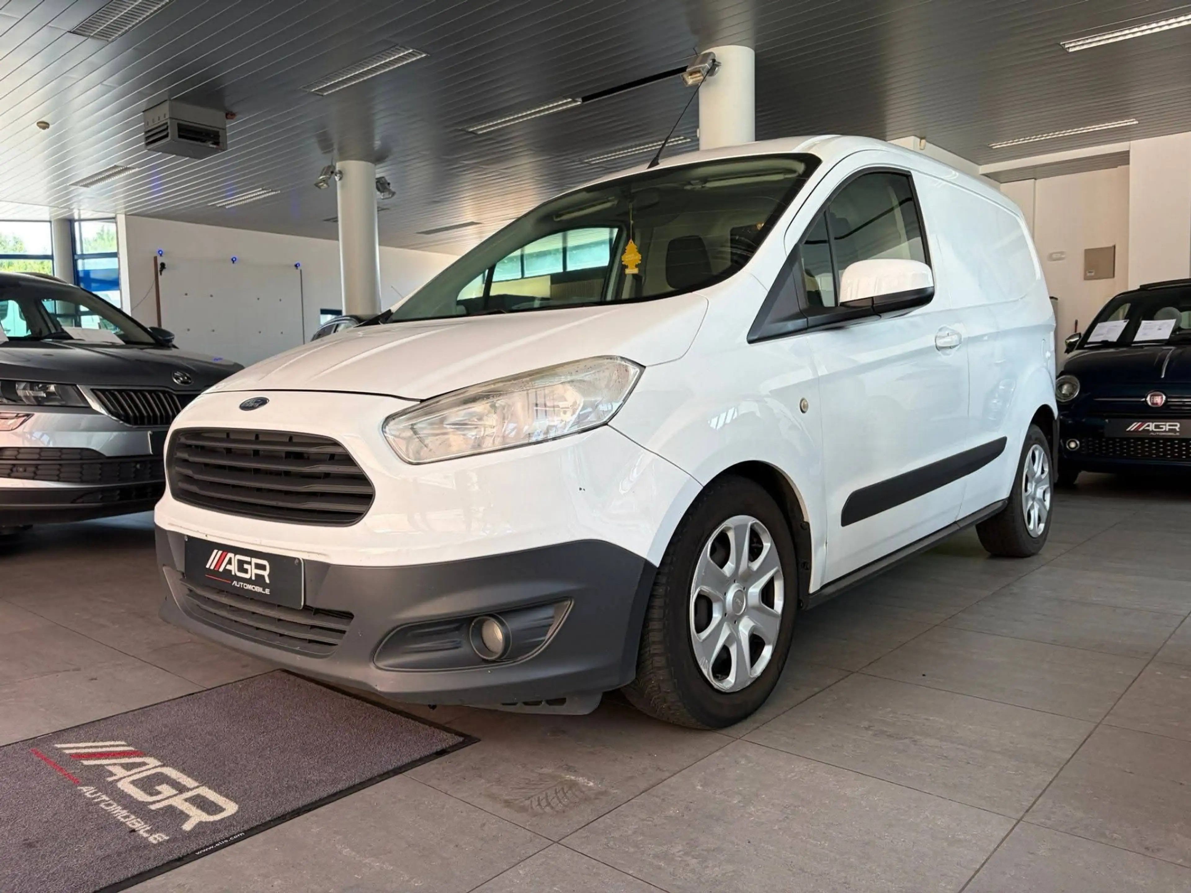 Ford Transit Courier UTILITAIRE GARANTIE 1 AN
