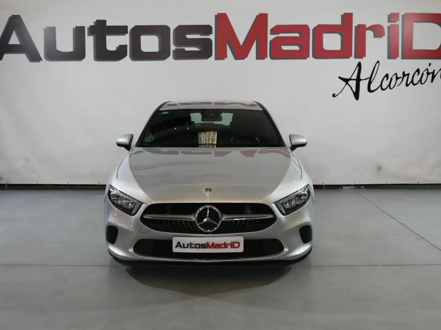 Mercedes-Benz A 180 d Plateado - 2