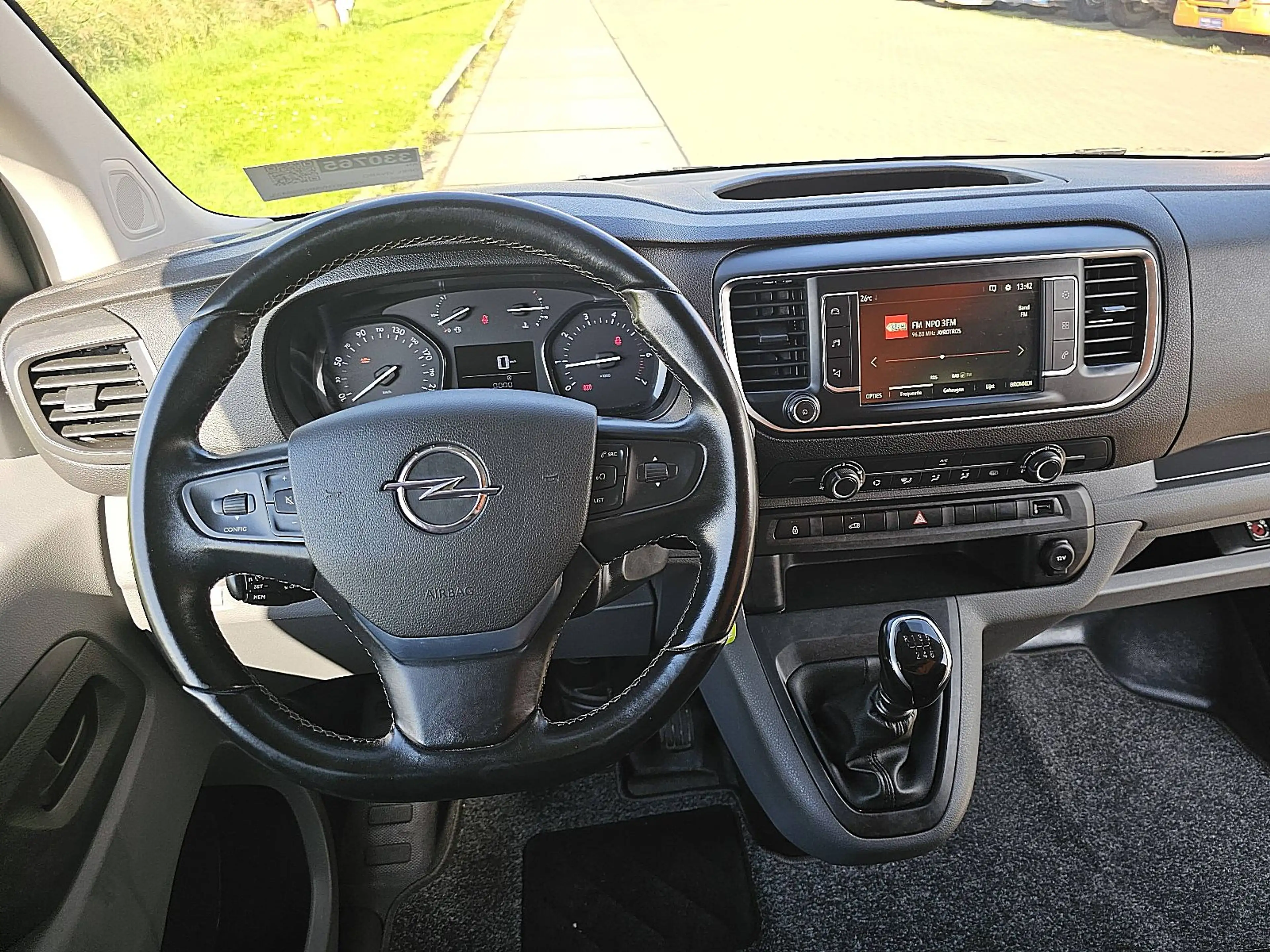 Opel Vivaro L2H1 Navi Carplay!! — photo 8