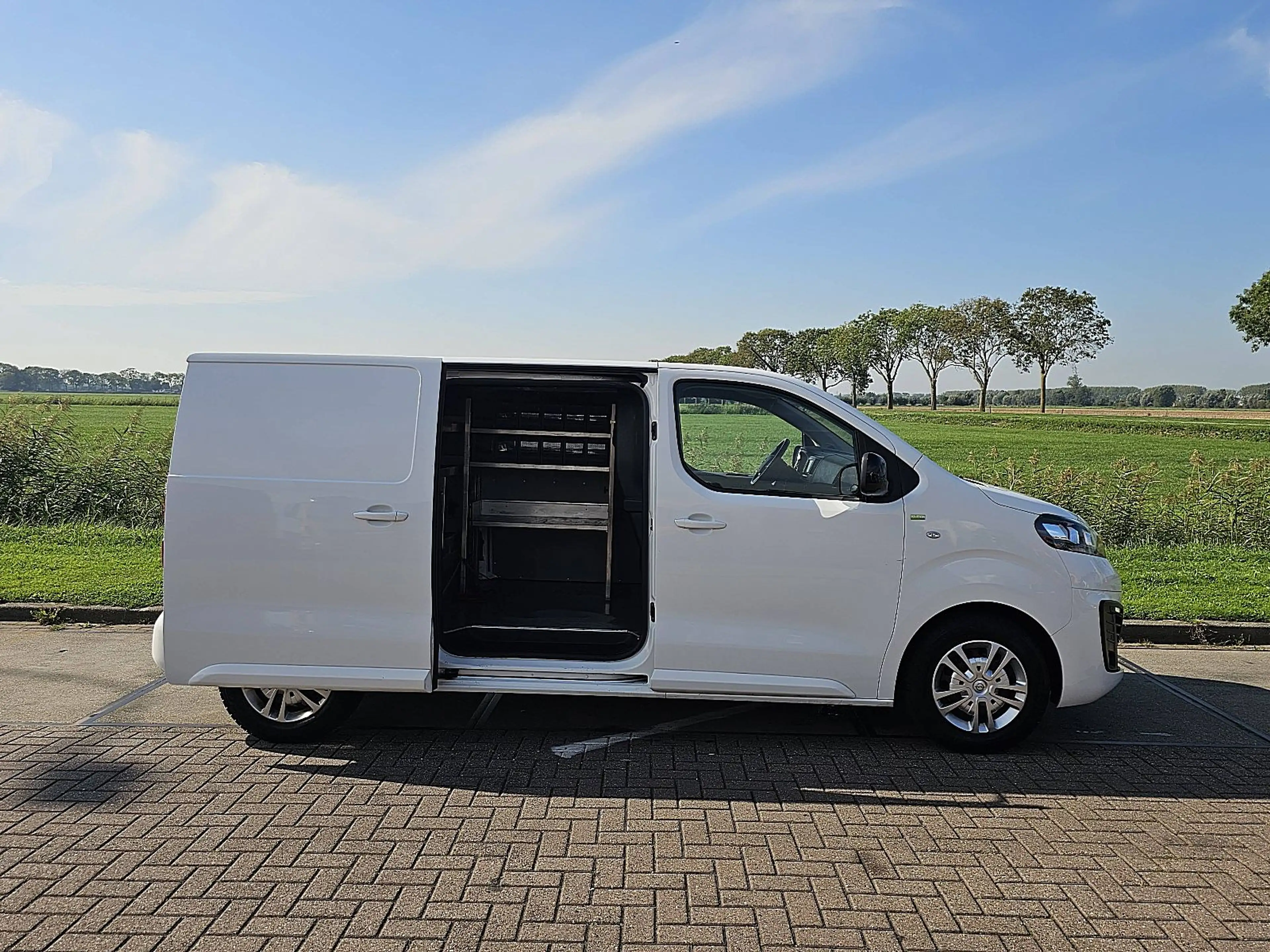 Opel Vivaro L2H1 Navi Carplay!! — photo 15