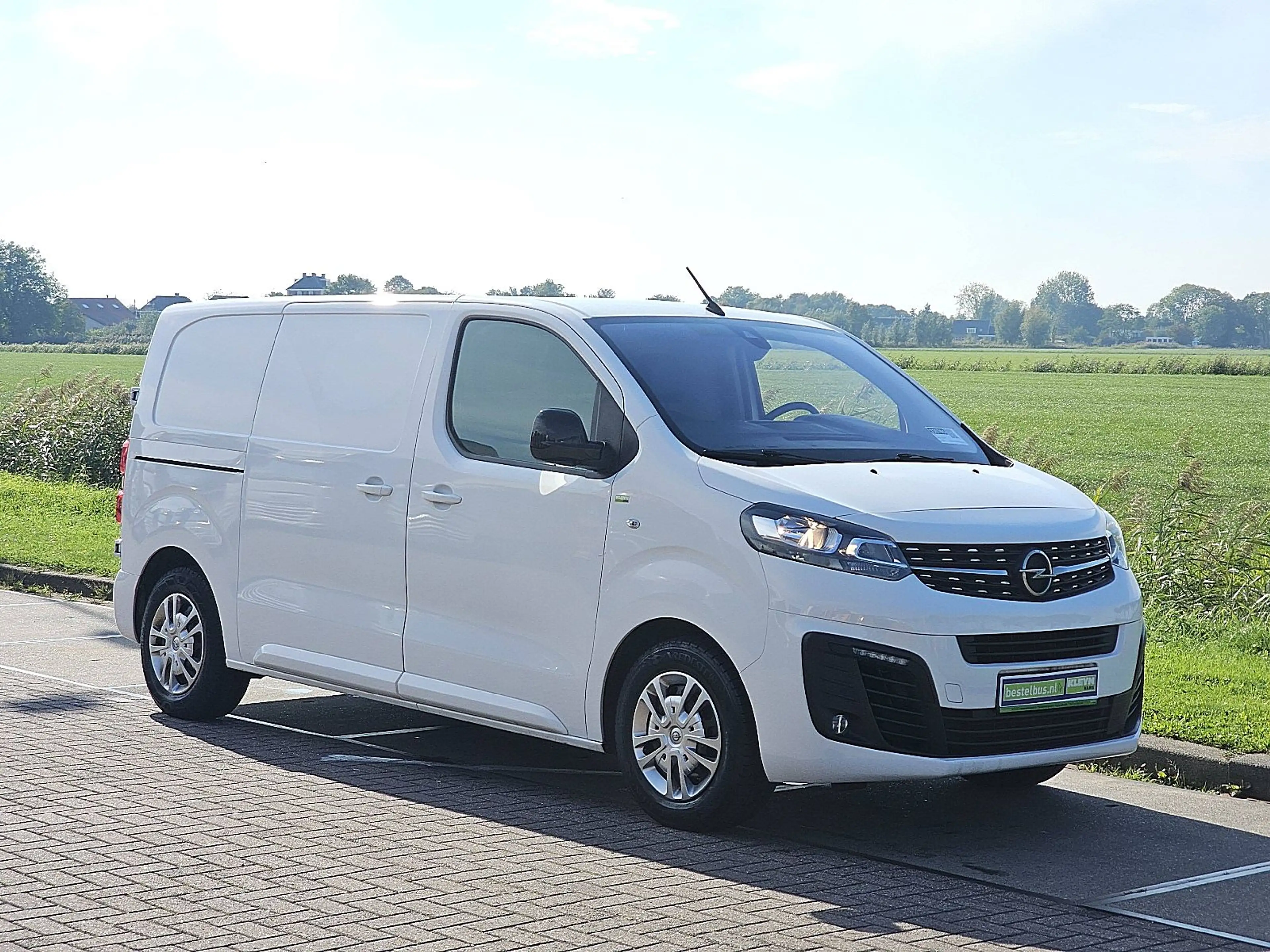 Opel Vivaro L2H1 Navi Carplay!! — photo 5