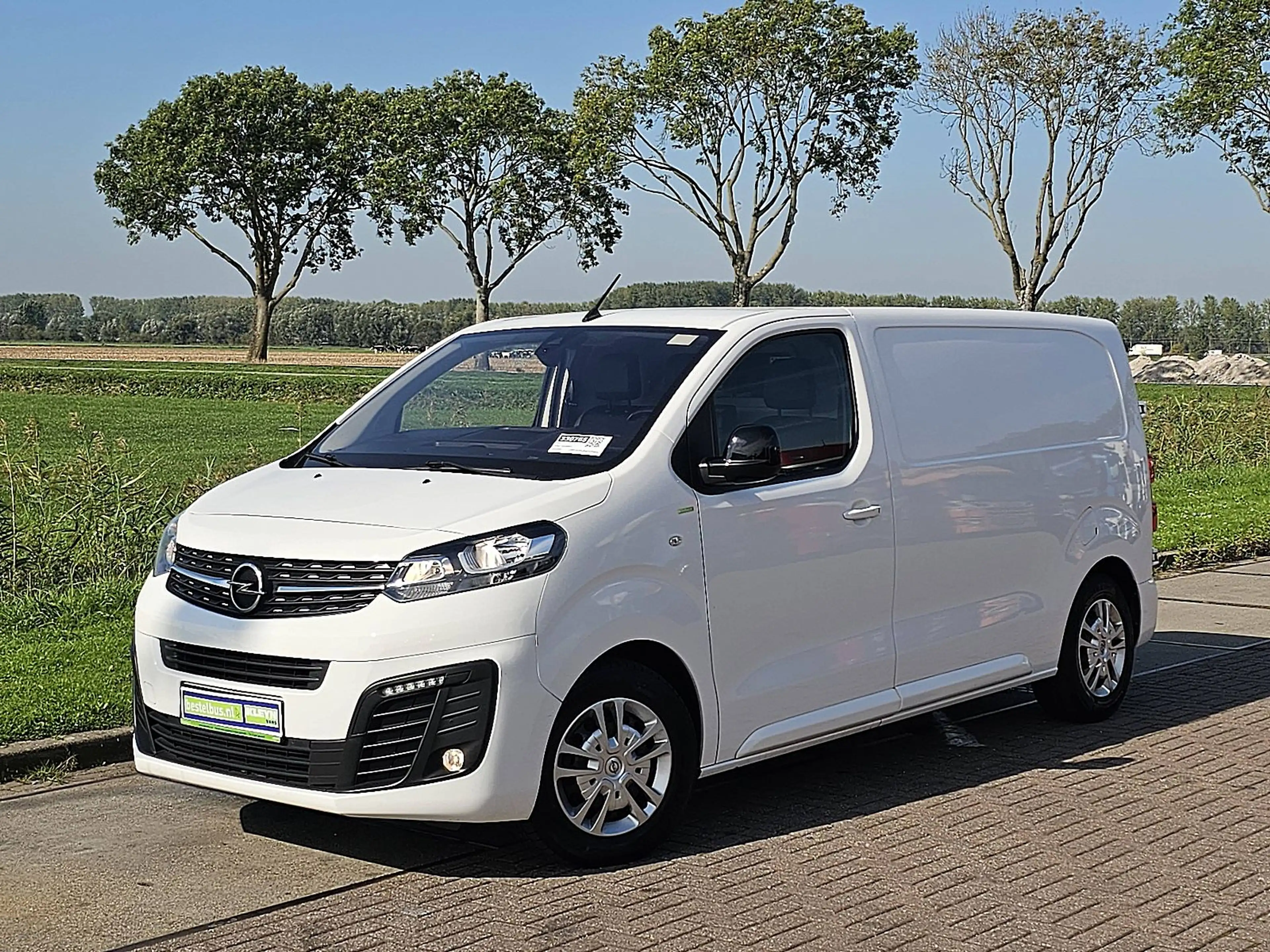 Opel Vivaro L2H1 Navi Carplay!! — photo 2