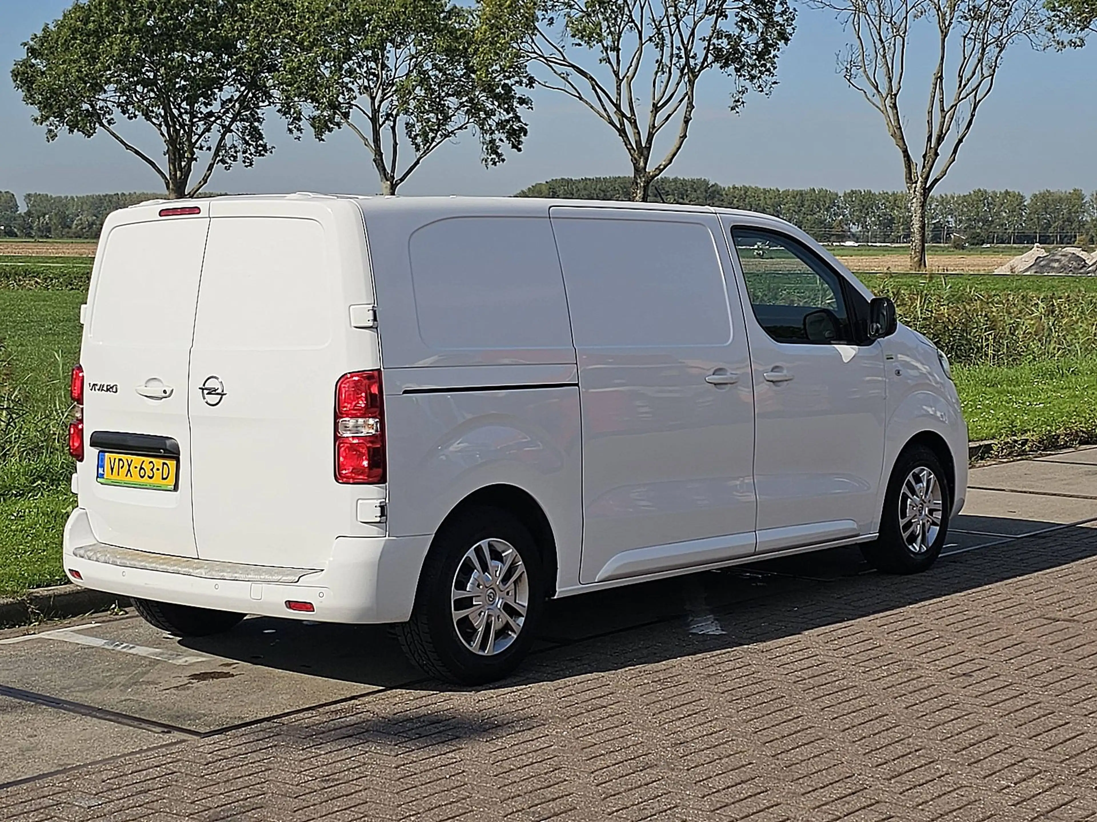 Opel Vivaro L2H1 Navi Carplay!! — photo 3