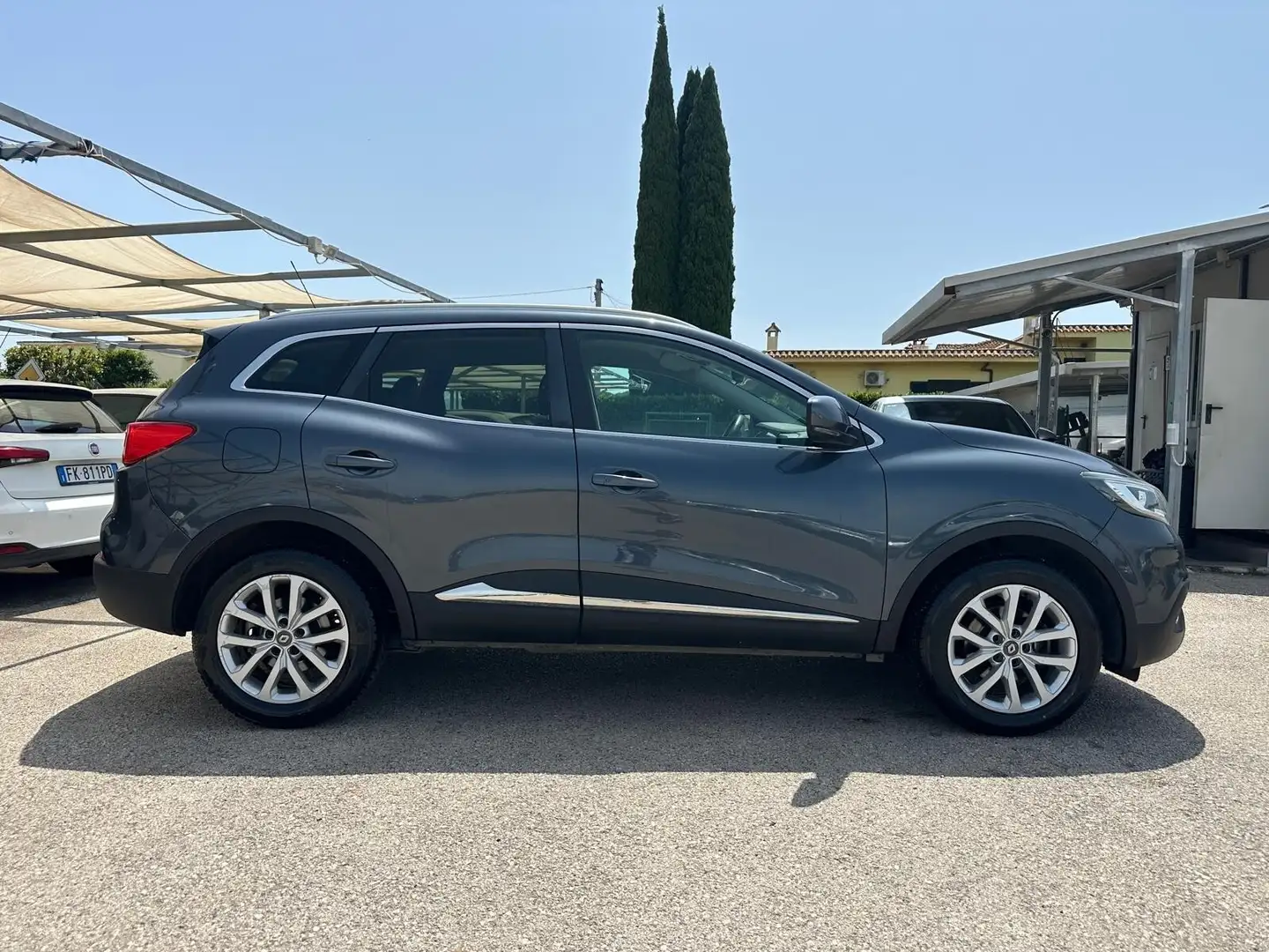 Renault Kadjar dCi 8V 110CV Energy Hypnotic Grigio - 2