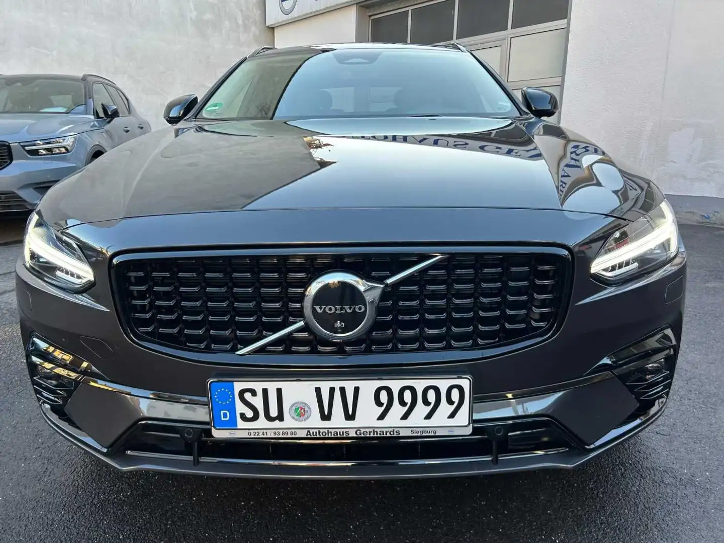 Volvo V90 Diesel B4 D Ultimate Dark, Pano, Head-UP, Ma Grau - 2
