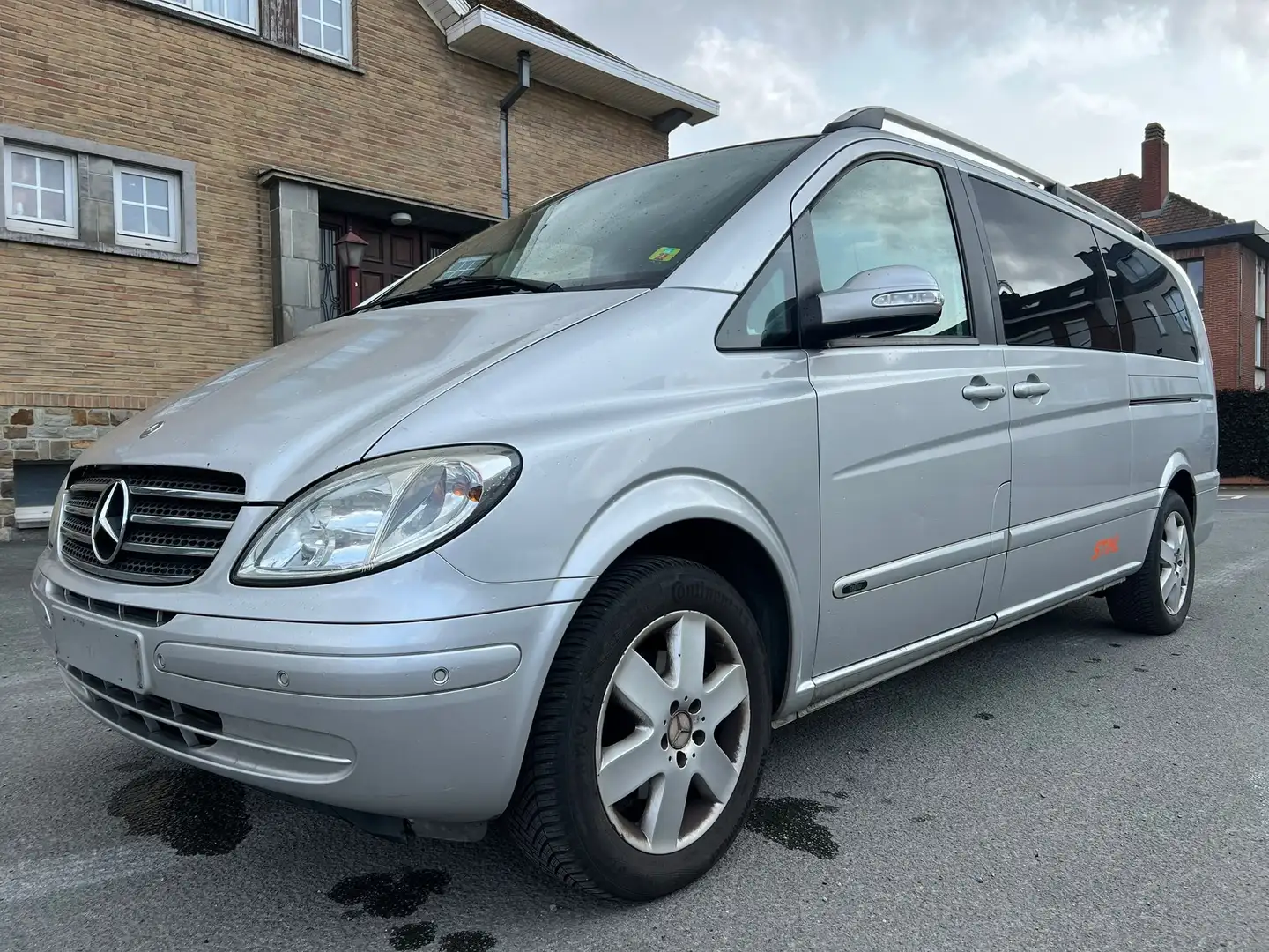 Mercedes-Benz Viano 2.2 CDI double cabine Grijs - 1