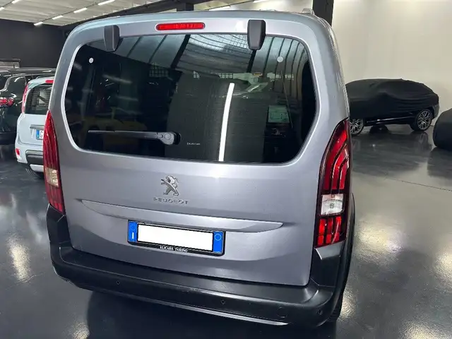 Peugeot Rifter view 5