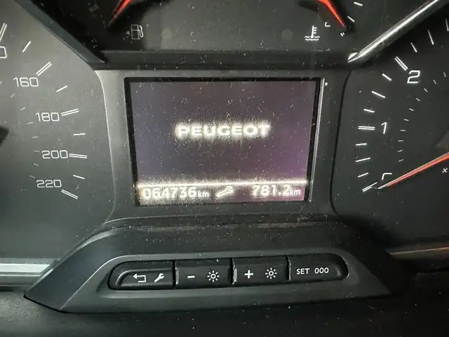 Peugeot Rifter view 8