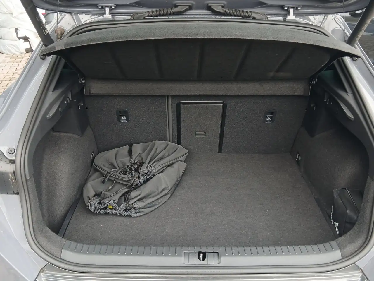 Cupra Formentor VZ 1.4 TSI eHybrid*NAVI*PANO*AHK, миниатюра 18