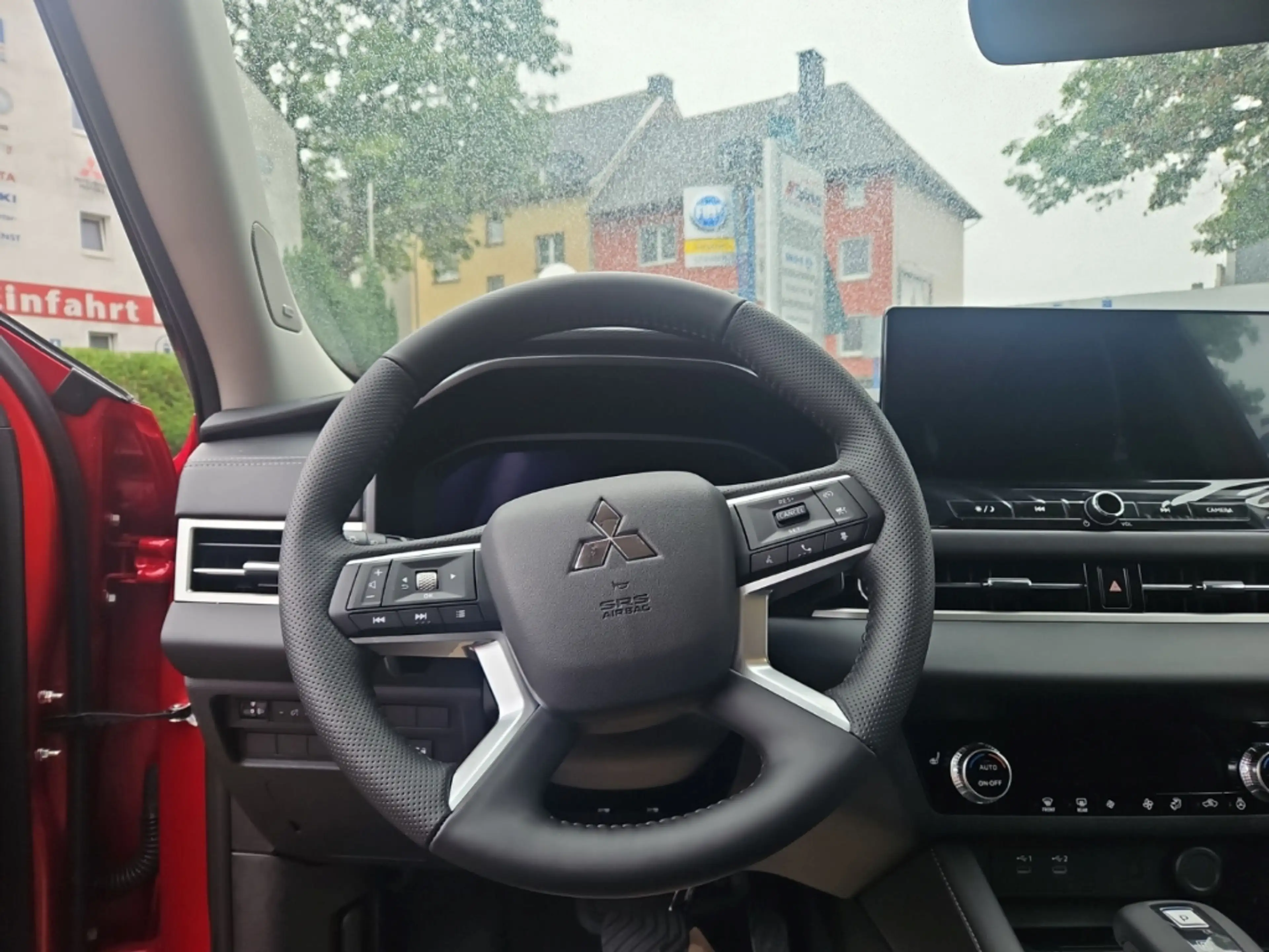 Mitsubishi Outlander PHEV 2.4, 4WD, Plus, Automatik — photo 12