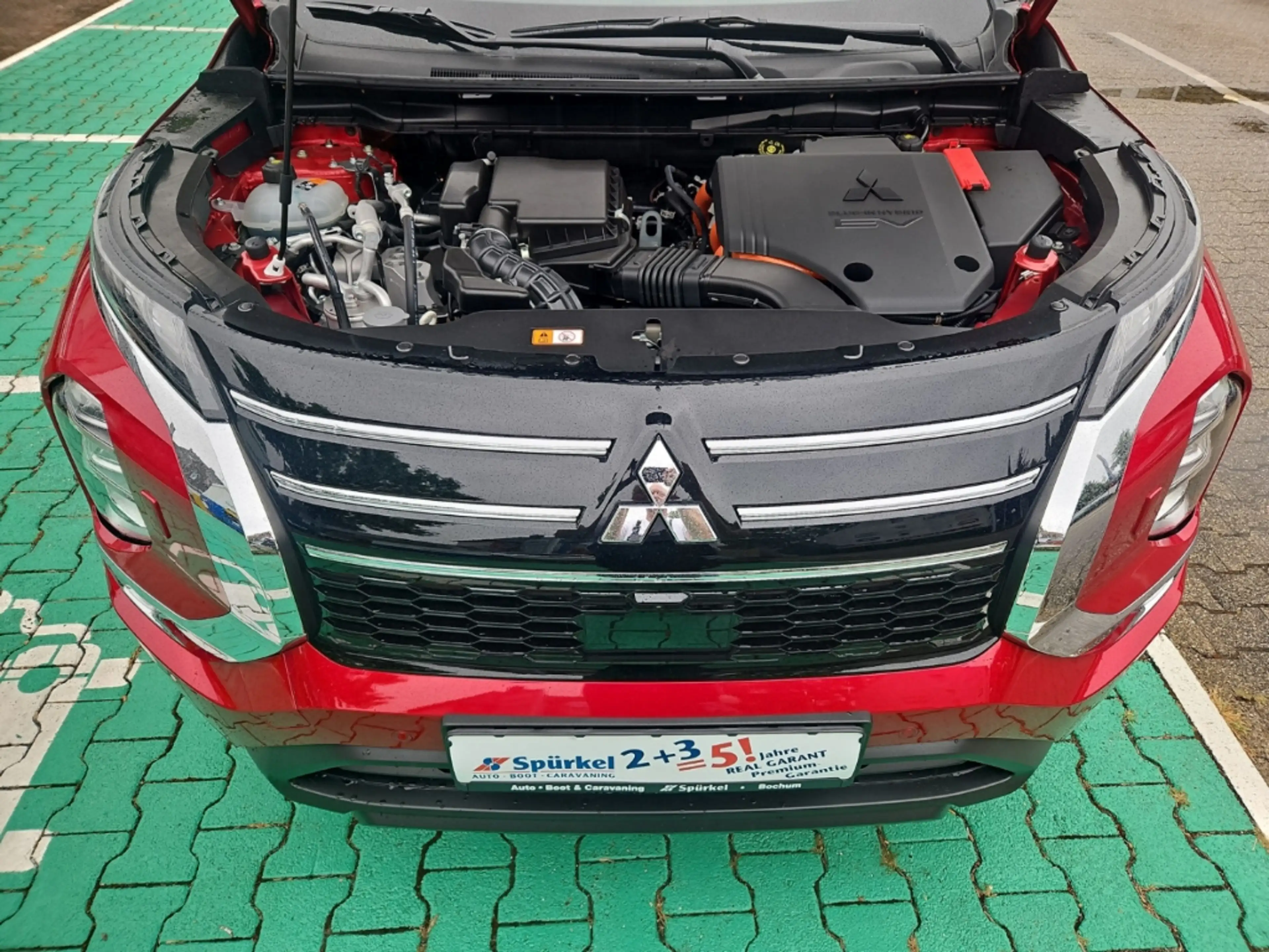 Mitsubishi Outlander PHEV 2.4, 4WD, Plus, Automatik — photo 15