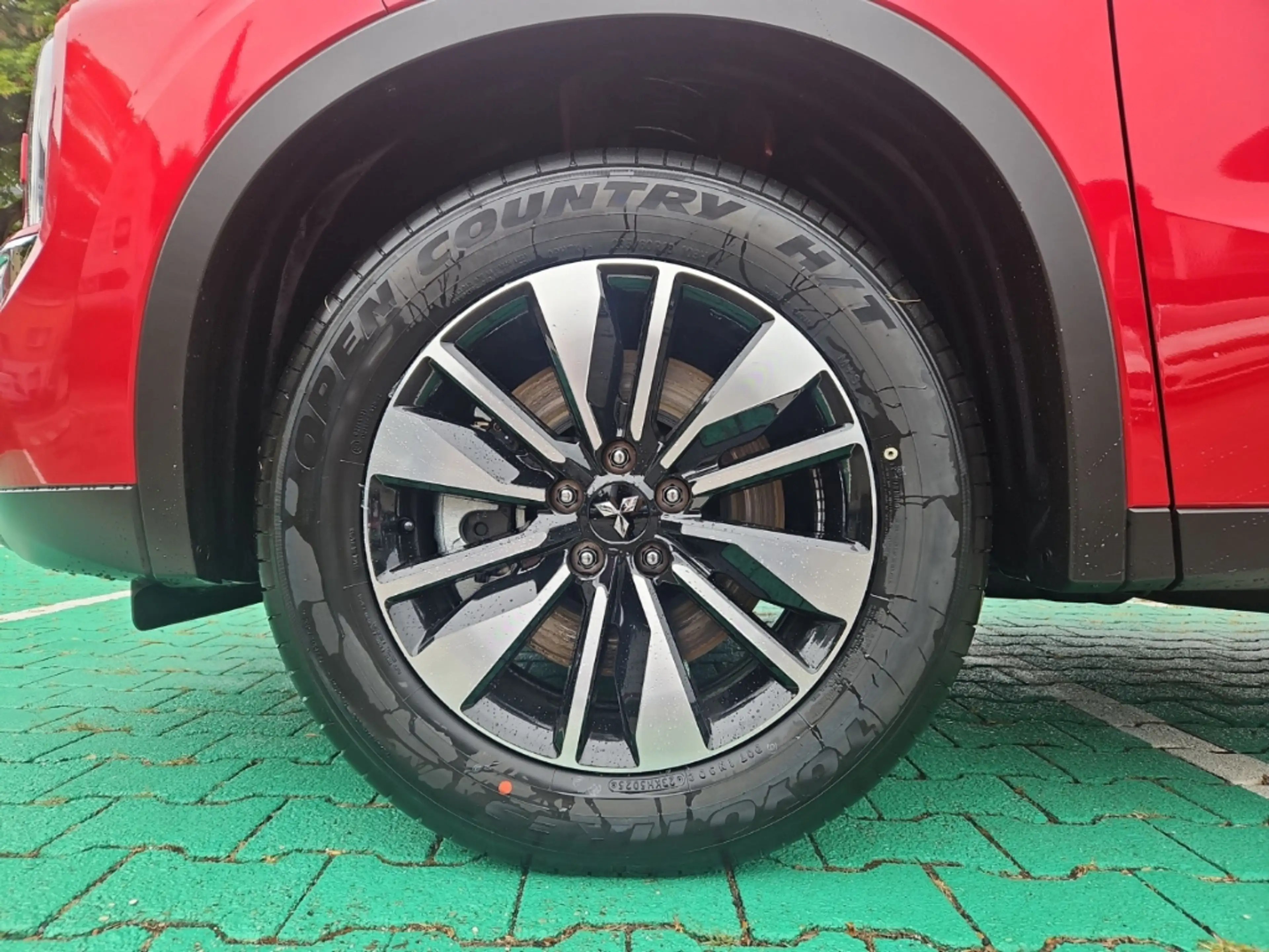 Mitsubishi Outlander PHEV 2.4, 4WD, Plus, Automatik — photo 6