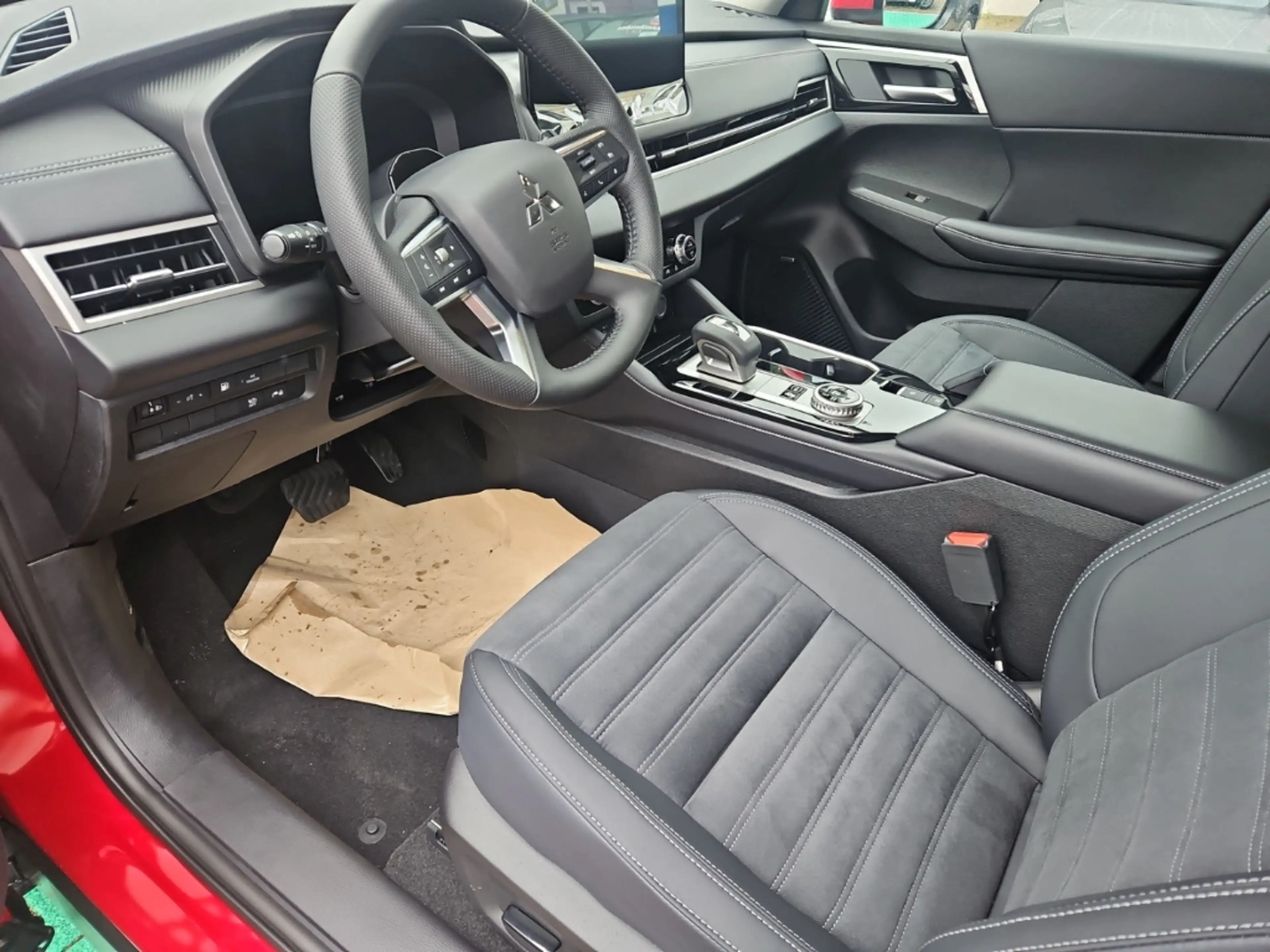 Mitsubishi Outlander PHEV 2.4, 4WD, Plus, Automatik — photo 8