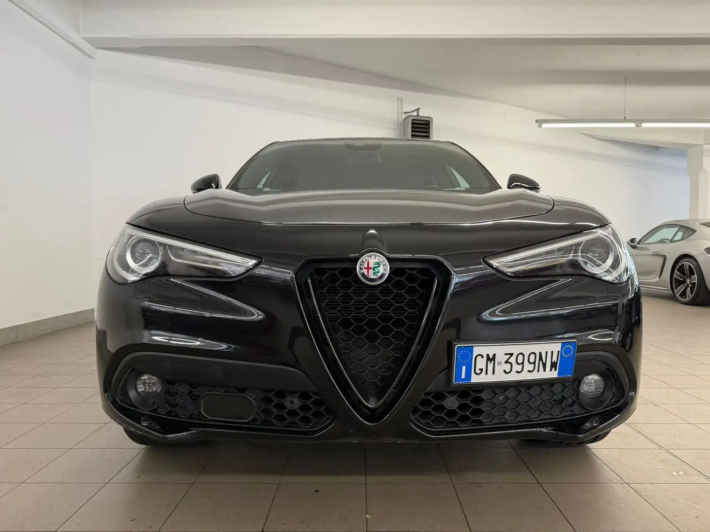 Alfa Romeo Stelvio 2.2 Turbodiesel 210 CV AT8 Q4 Veloce TETTO Zwart - 2