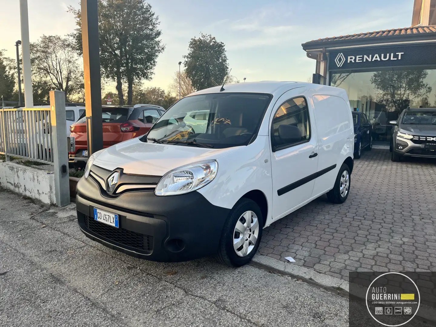 Renault Kangoo Kangoo Blue dCi 95CV Express Furgone Ice Bianco - 1