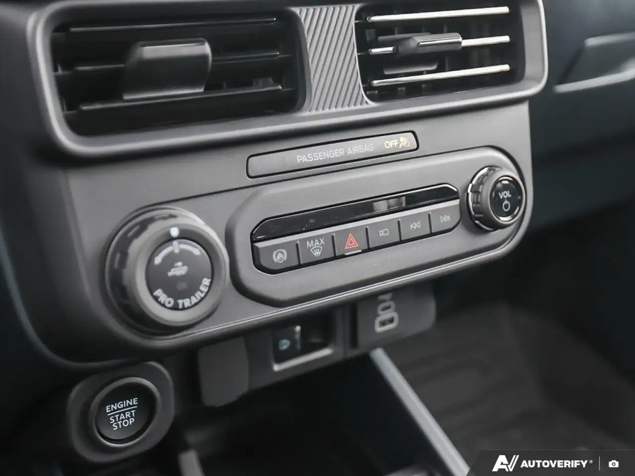 Ford Maverick снимка Ford Maverick