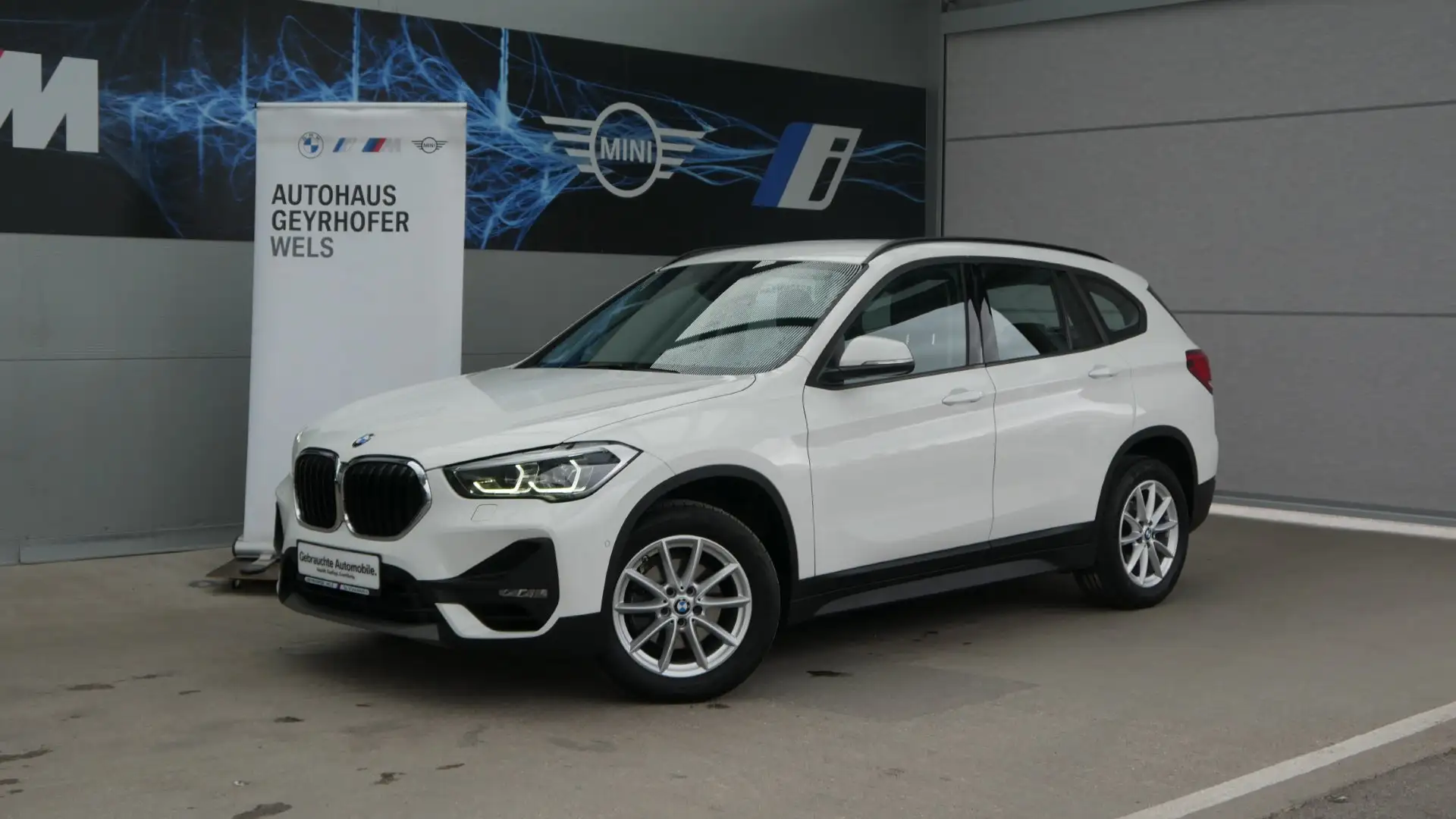 BMW X1 X1 sDrive18i Weiß - 1