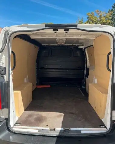 Citroen Jumpy view 4