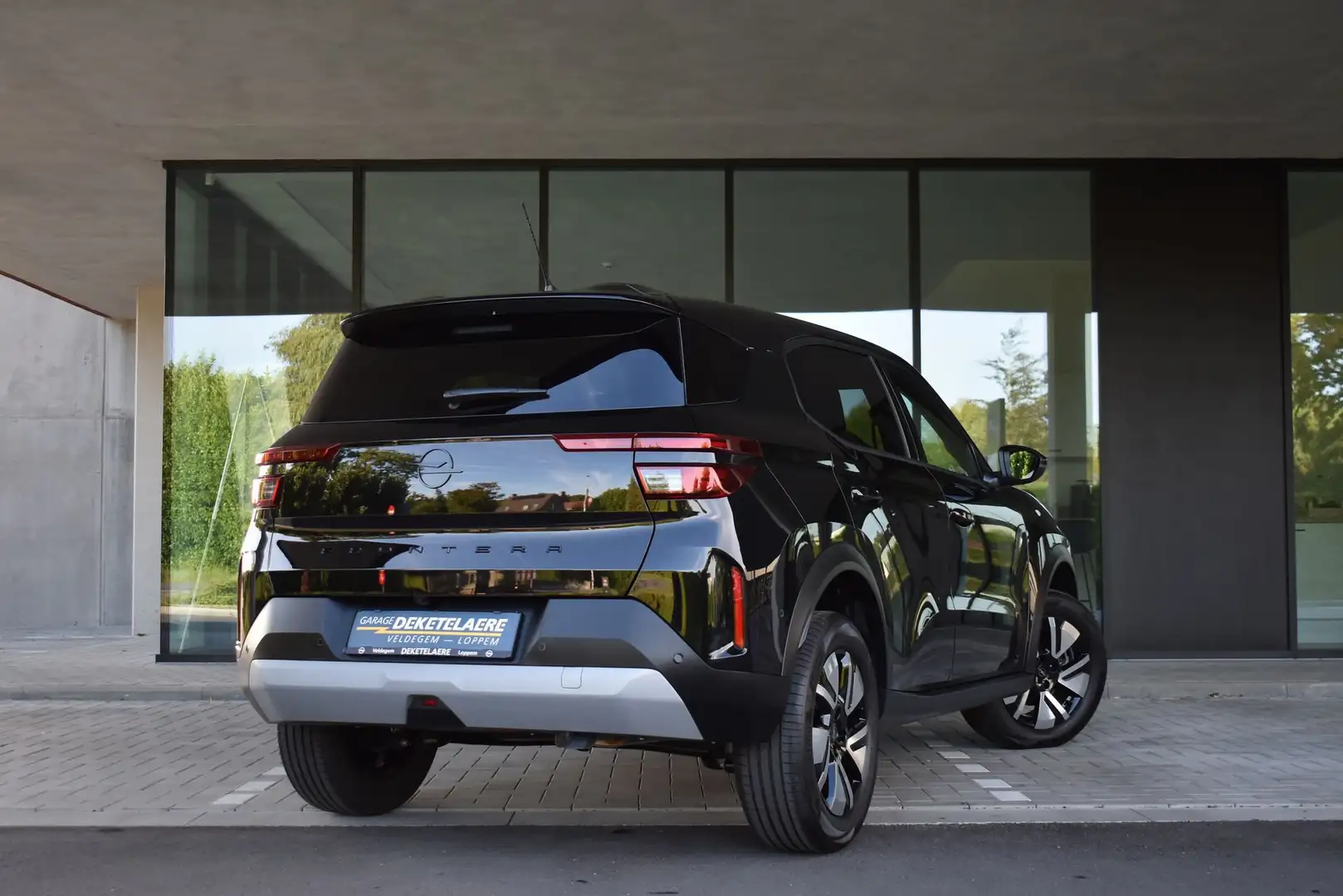 Opel Frontera 1.2Turbo Hybrid GS eDCT 136pk *Navi*Camera Zwart - 2