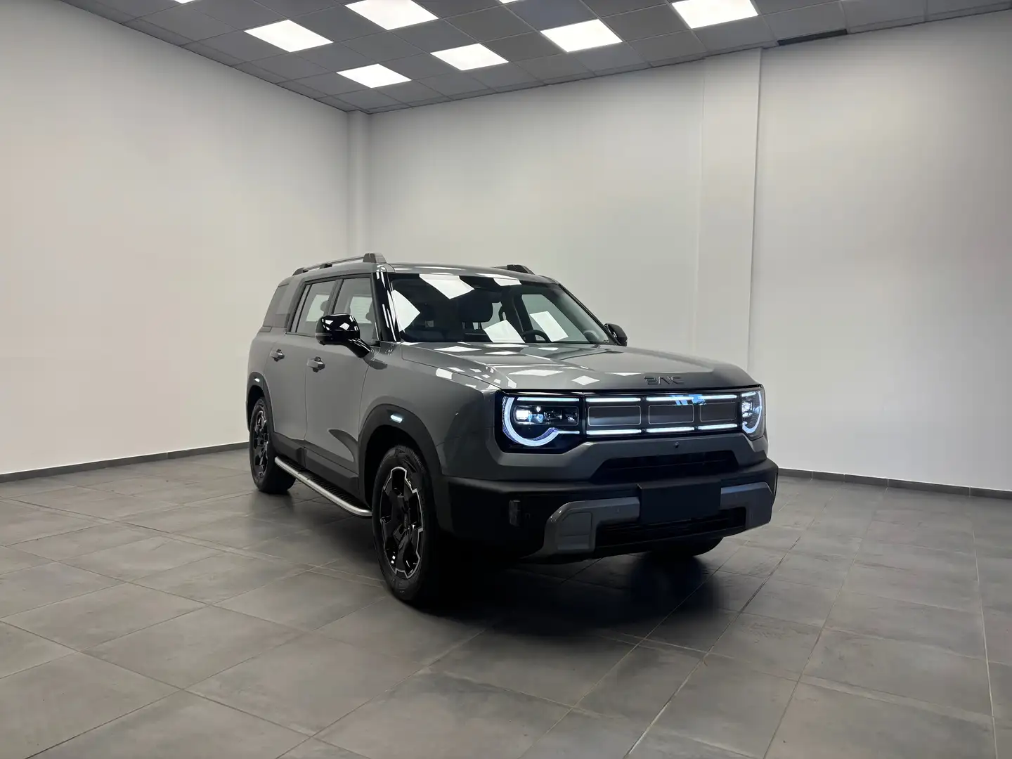 ICH-X K3 BAIC BJ30e full hybrid 4WD Grigio - 2
