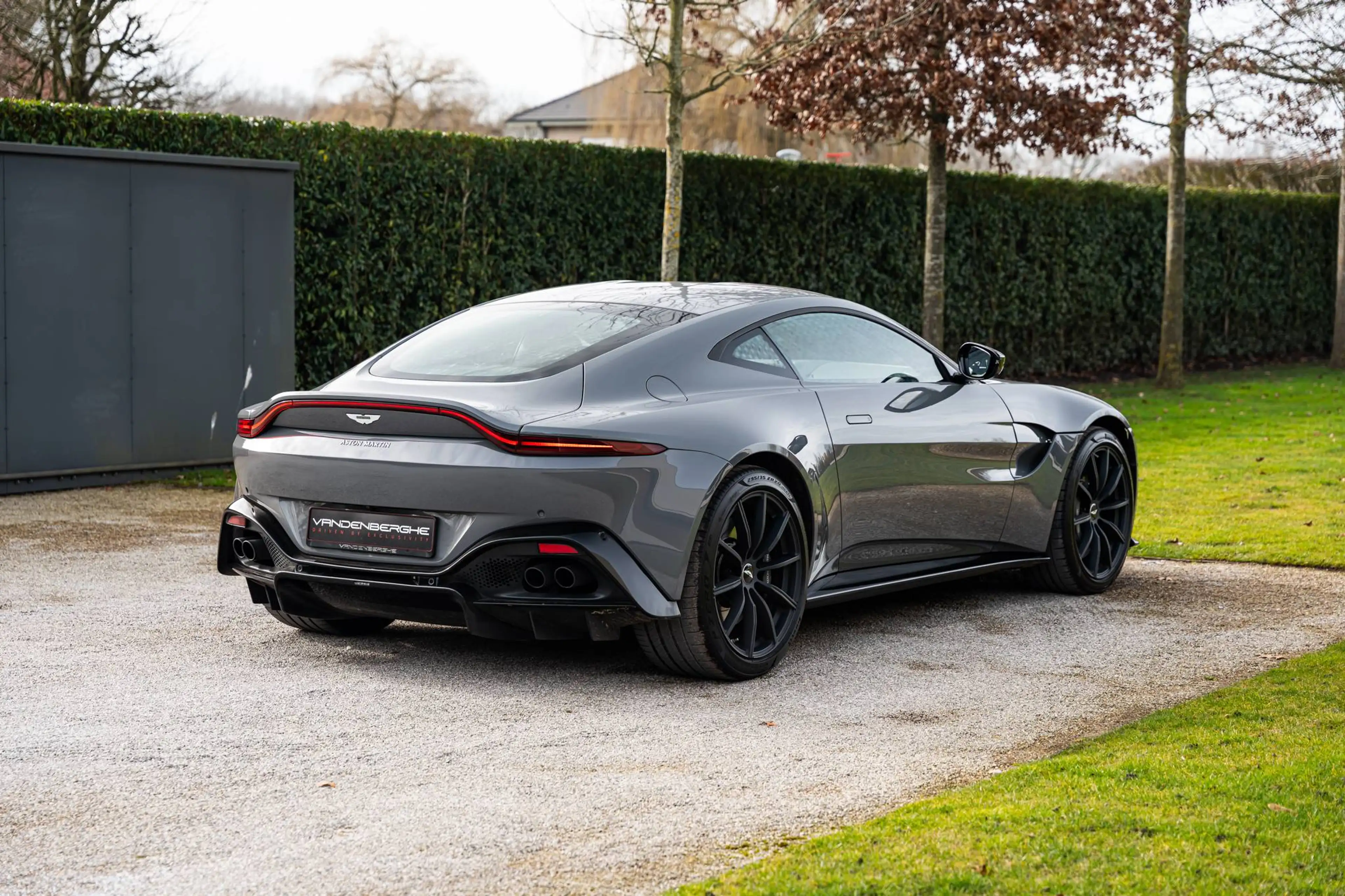 Aston Martin V8 VANTAGE/360°/SEAT VENT/MEMORY SEATS/ONLY 21200 KM — photo 7