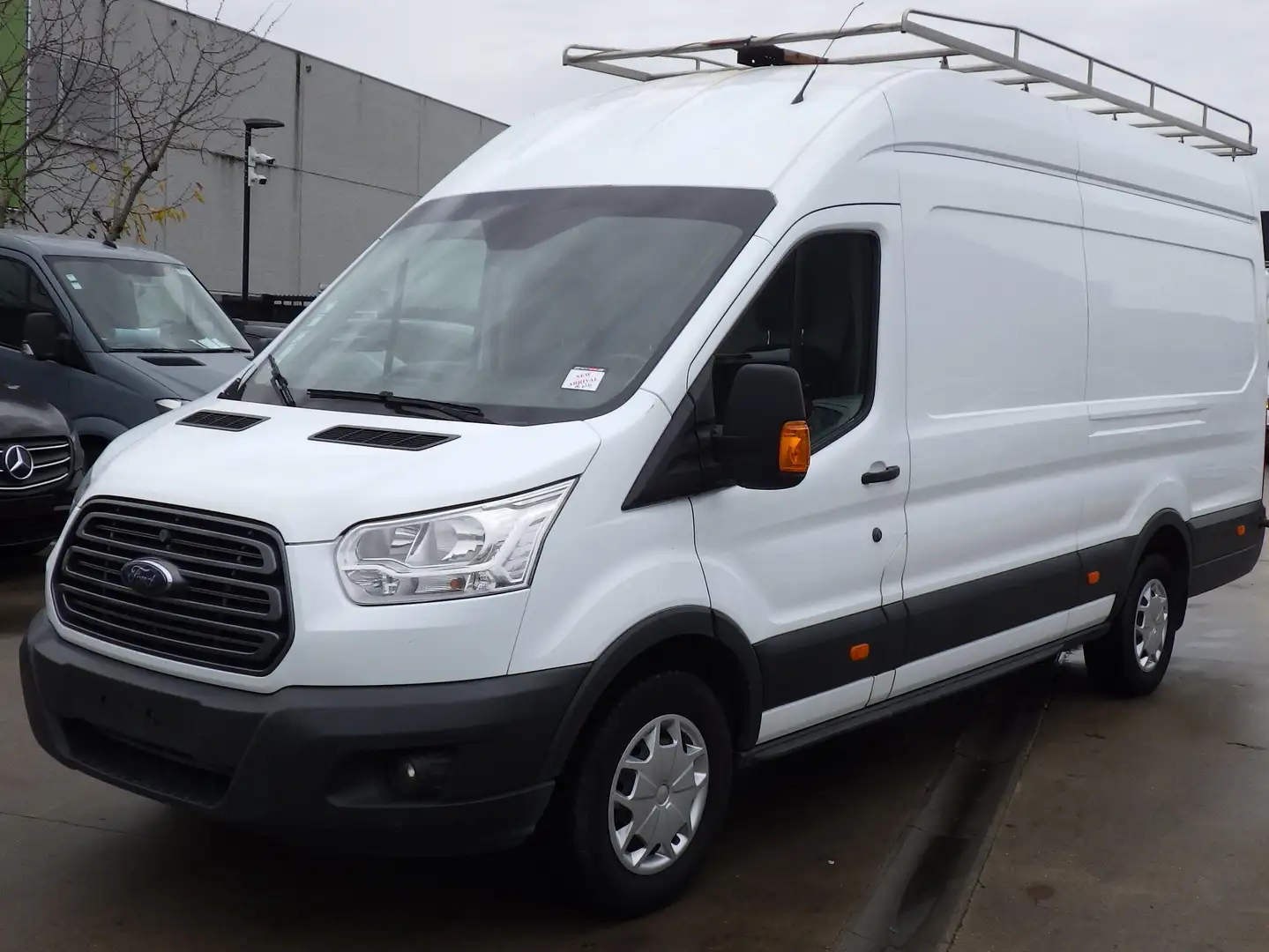 Ford Transit (Stock ID 05616) Blanco - 1