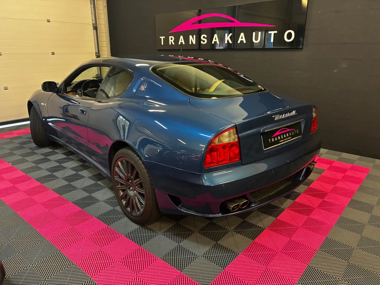 Maserati Coupe GT Azul - 2