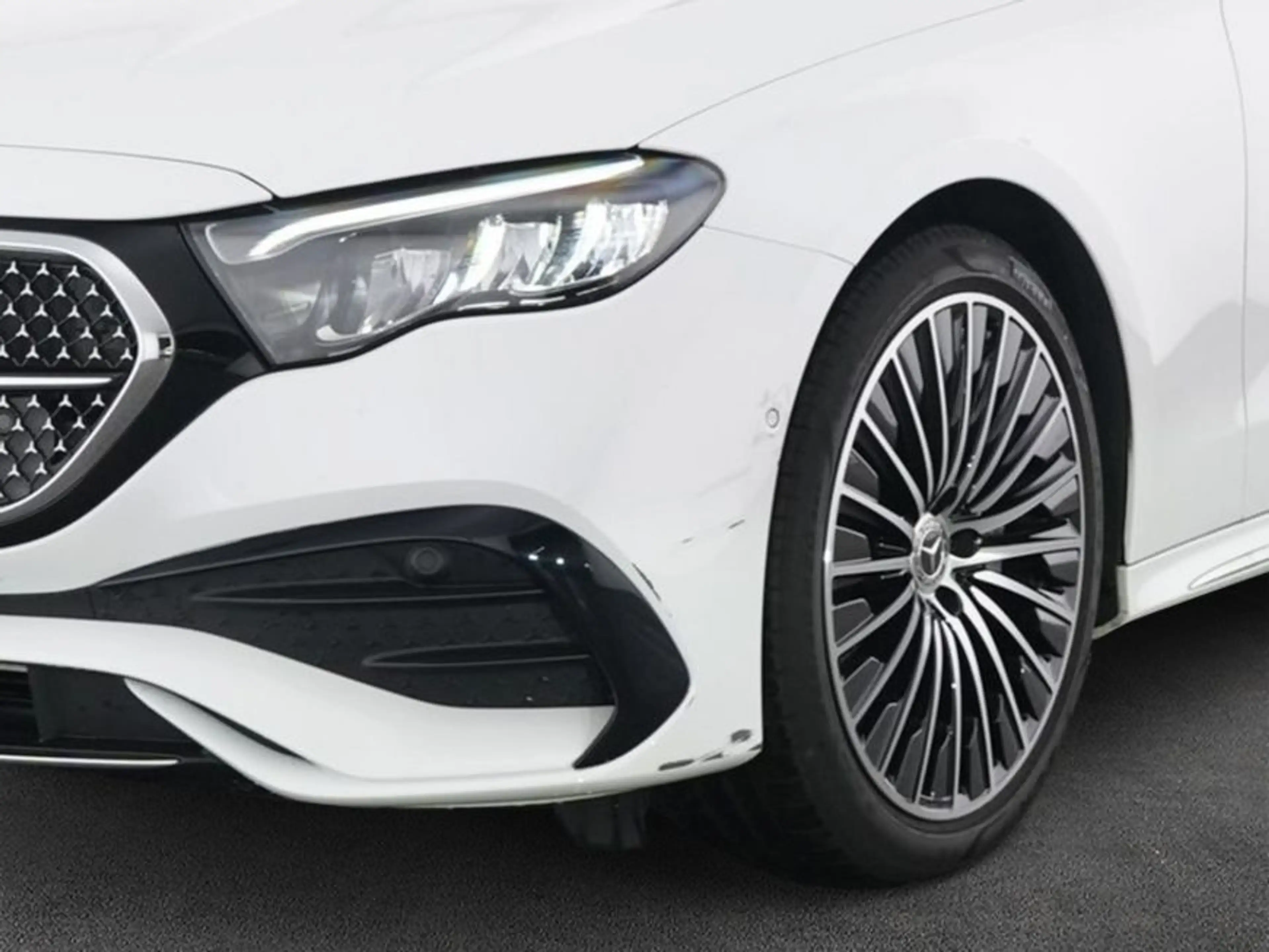 Mercedes-Benz E 220 E-Klasse — photo 3