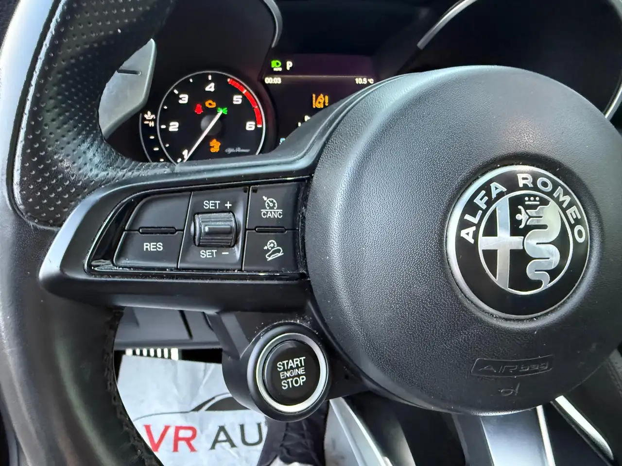 Alfa Romeo Stelvio 2021 — фото 12
