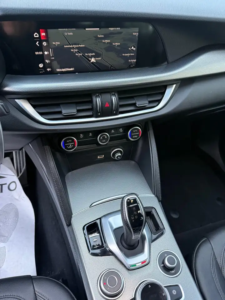 Alfa Romeo Stelvio 2021 — фото 11