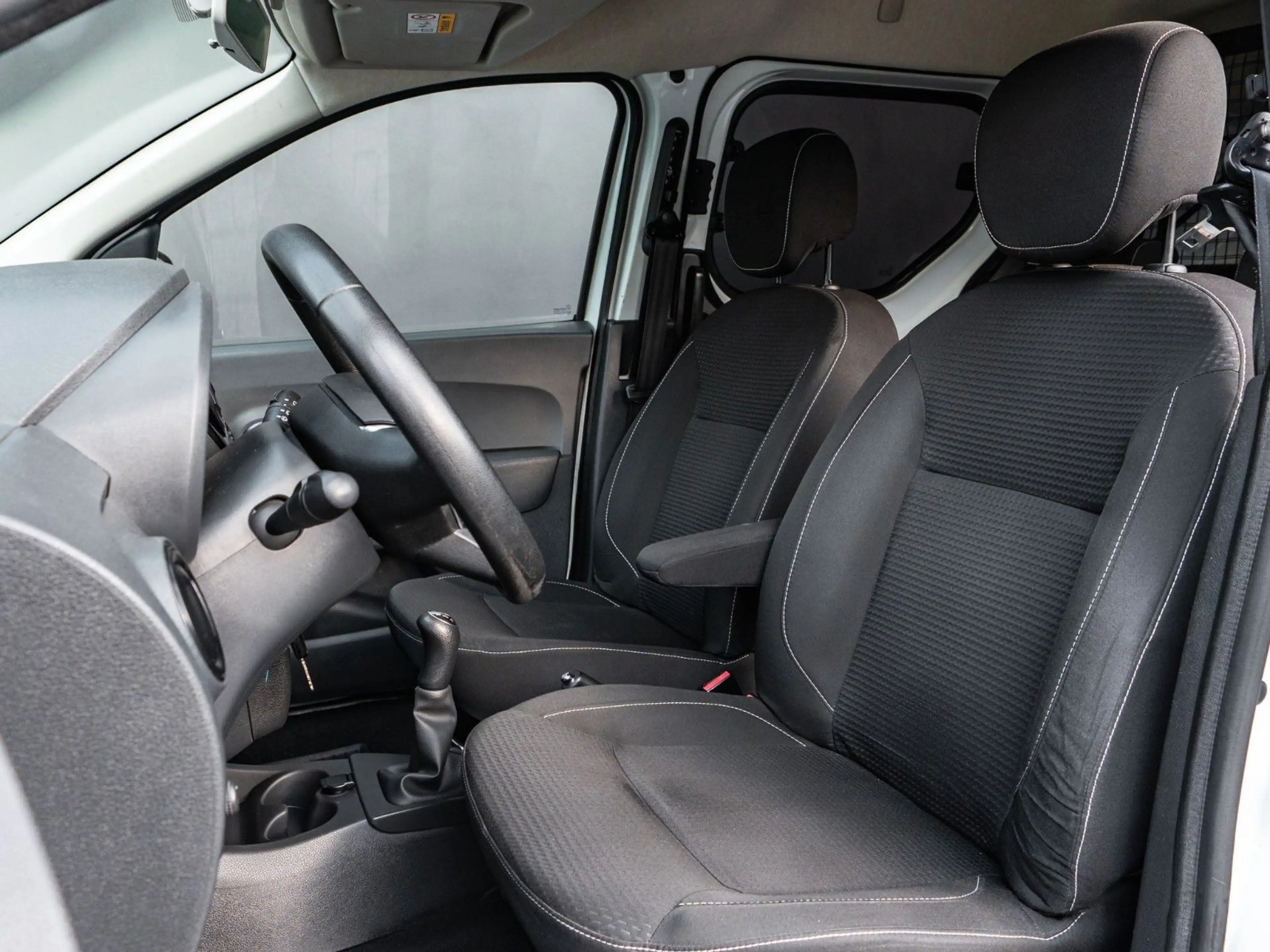 Dacia Dokker Comfort 1,5 DCI 90 PS EURO6 — photo 14