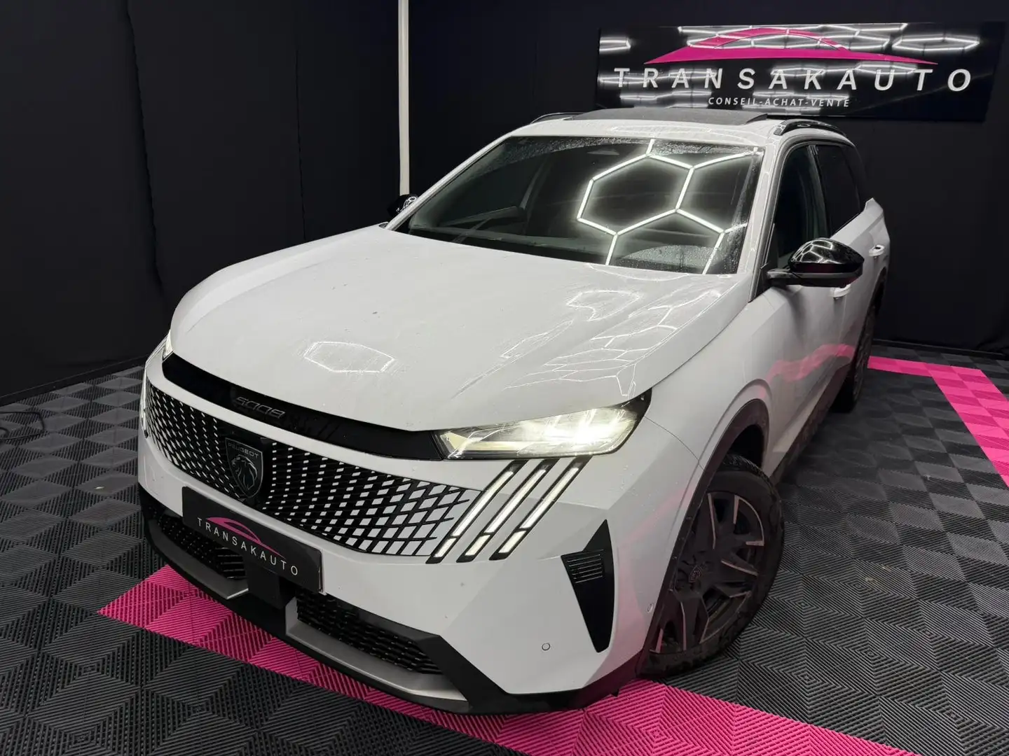 Peugeot 5008 5008 SUV1.2 Hybride Allure/7 PLACES/TOIT PANO Weiß - 1