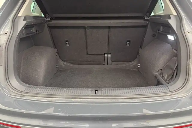Volkswagen Tiguan view 30