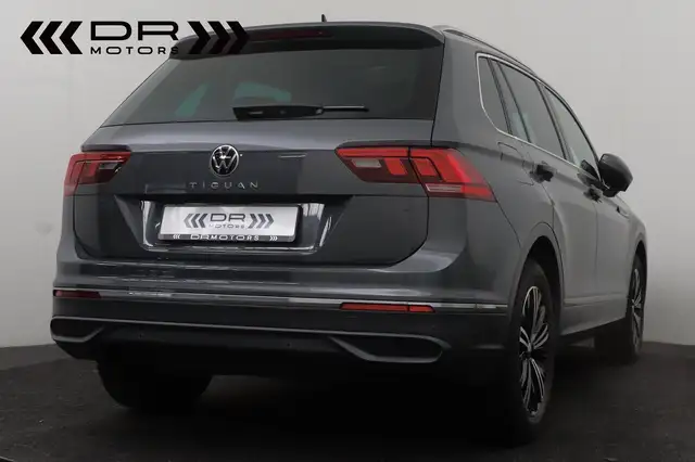Volkswagen Tiguan view 8