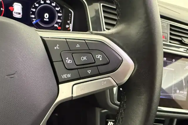 Volkswagen Tiguan view 28