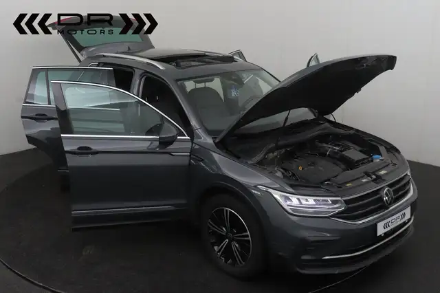 Volkswagen Tiguan view 6