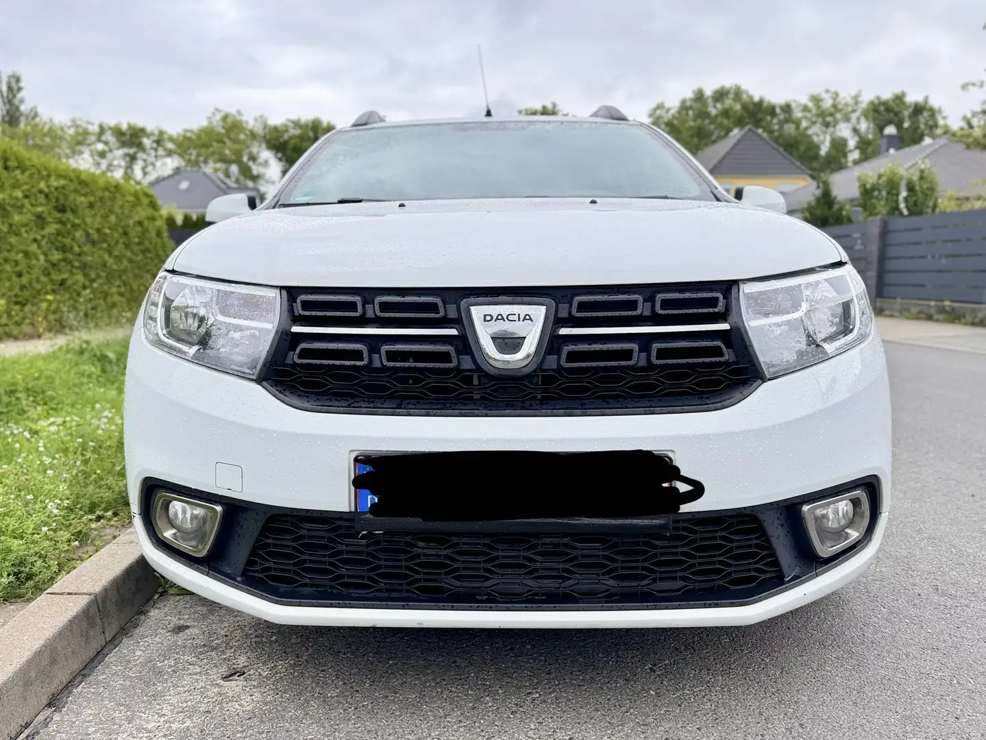 Dacia Logan MCV 1.2 16V 75 Laureate - 1