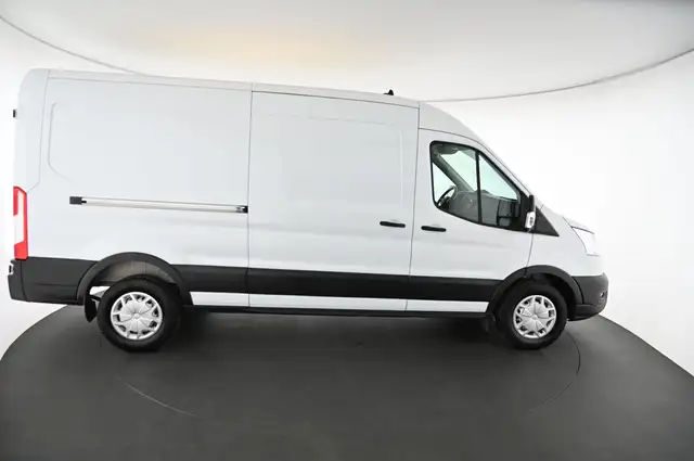 Ford Transit view 6