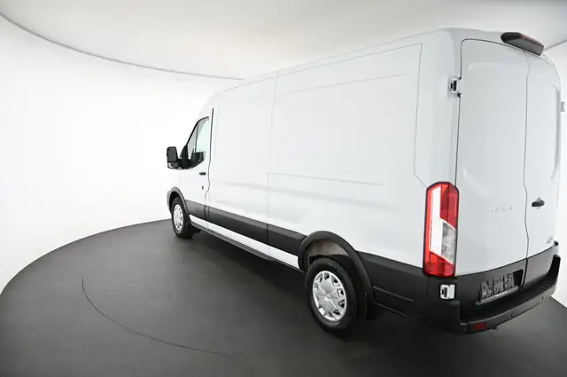 Ford Transit view 9