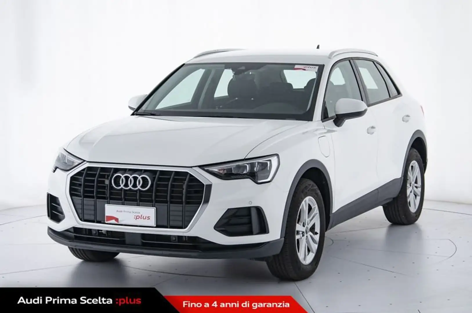 Audi Q3 45 TFSI e S tronic Business Bianco - 1