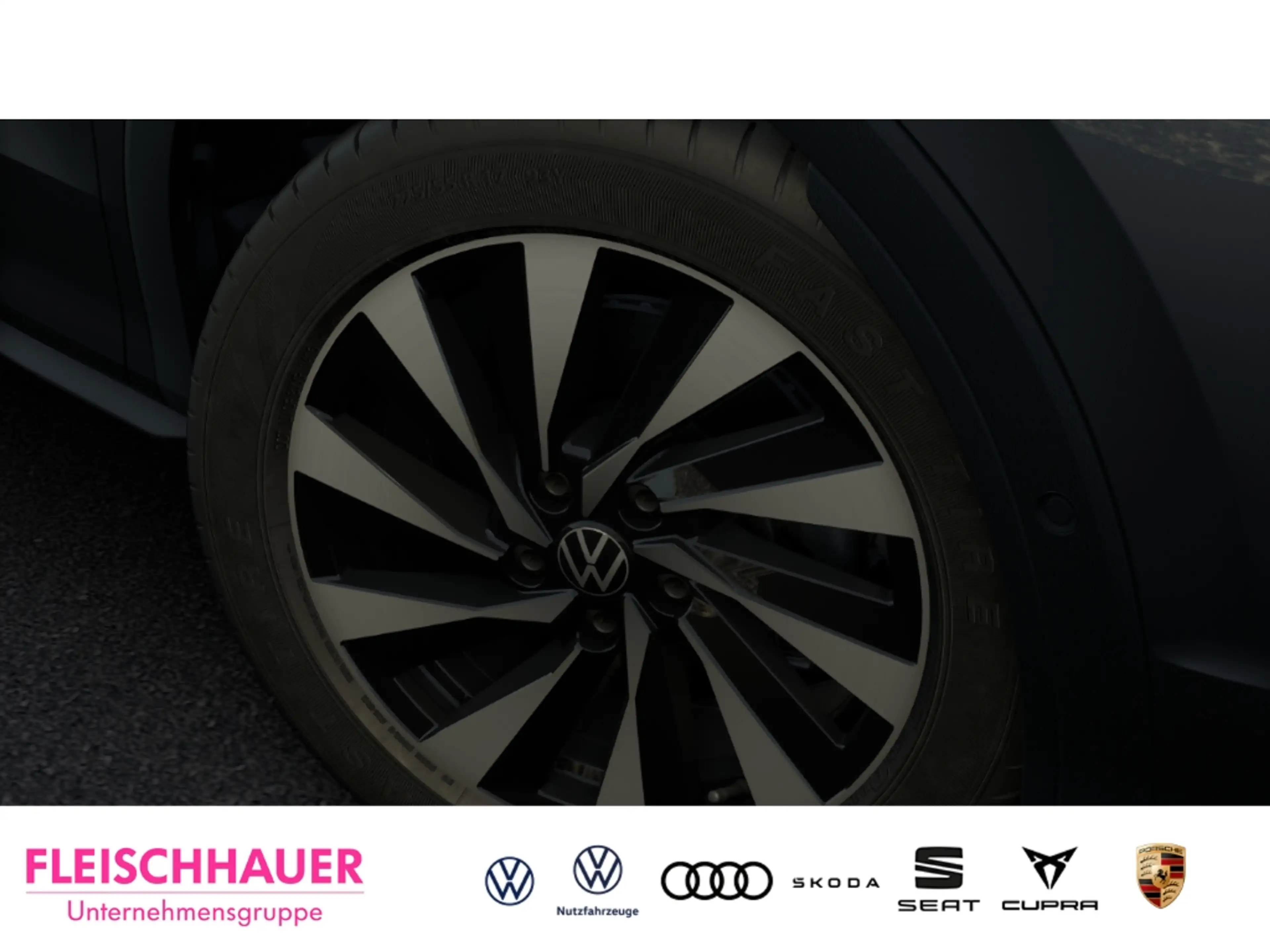 Volkswagen T-Roc 1.5 eTSI Style IQ.DRIVE IQ-LIGHT WINTERRÄDER — photo 7