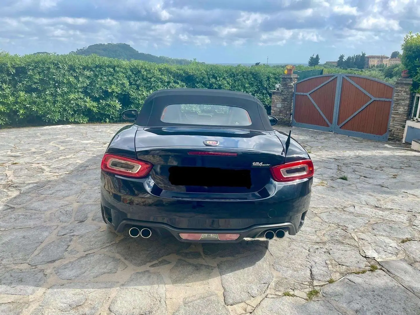 Abarth 124 Spider Abarth 124 Spider 70th Anniversary Negru - 2